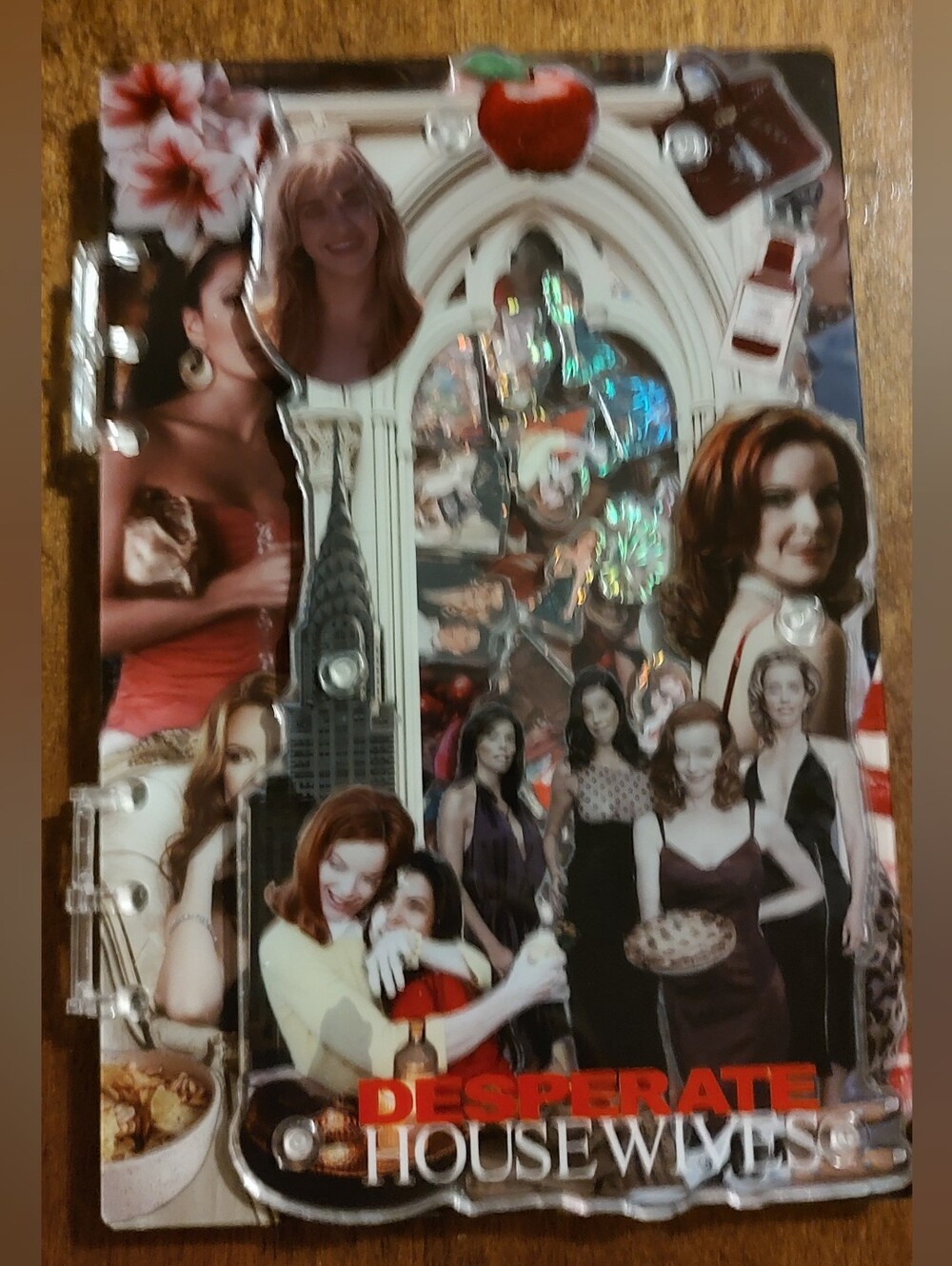 New! Desperate Housewives Acrylic Shaker Notebook With Paper